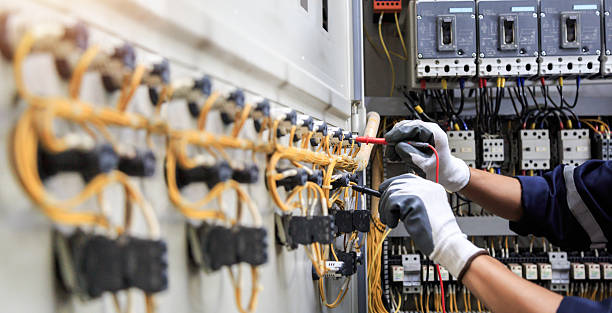 Professional Electrician technician working in Timberville, VA